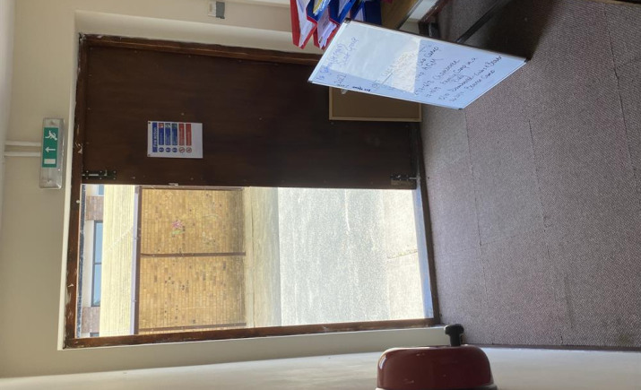 Image 2 of 6