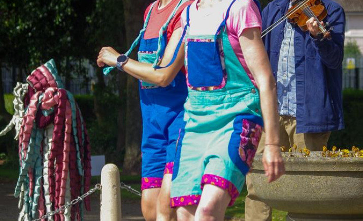 Image 14 of 28