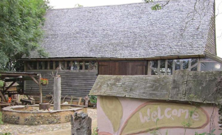 Image 4 of 7