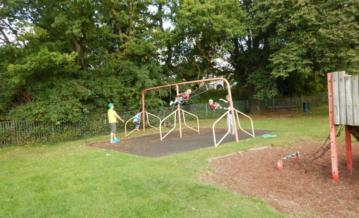 Image 2 of 10