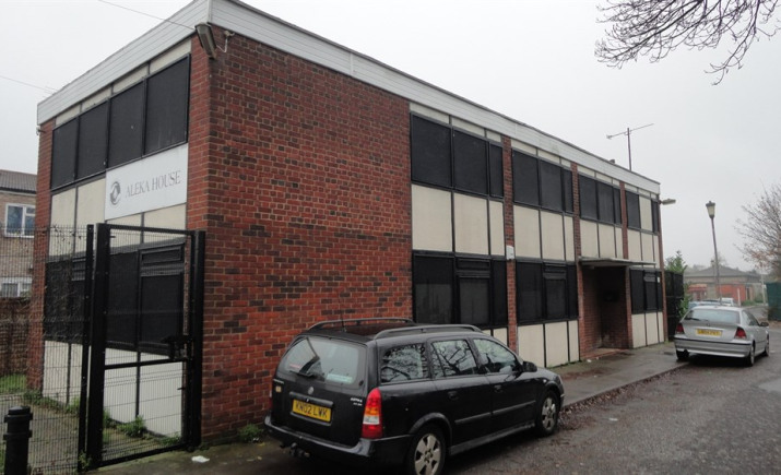 Image 15 of 32