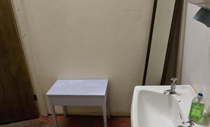Image 4 of 15