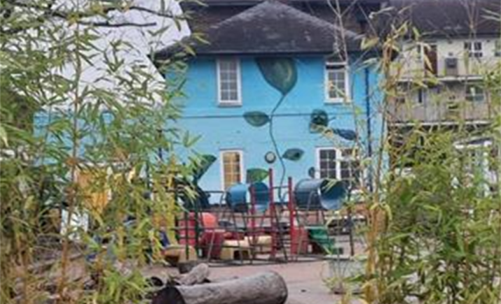 Image 7 of 42