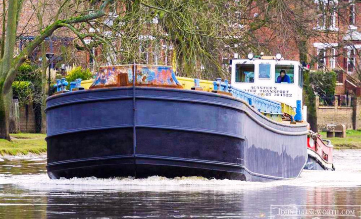 barge.jpg