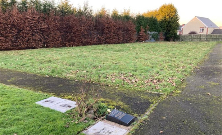 graveyard-photo-4.jpg