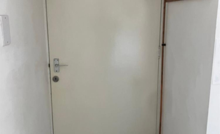 Image 6 of 9