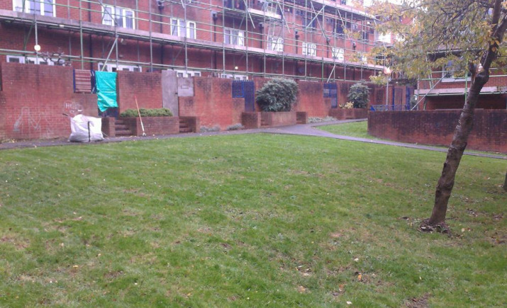 Image 2 of 3