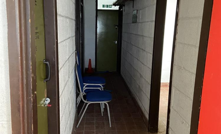 Image 2 of 12