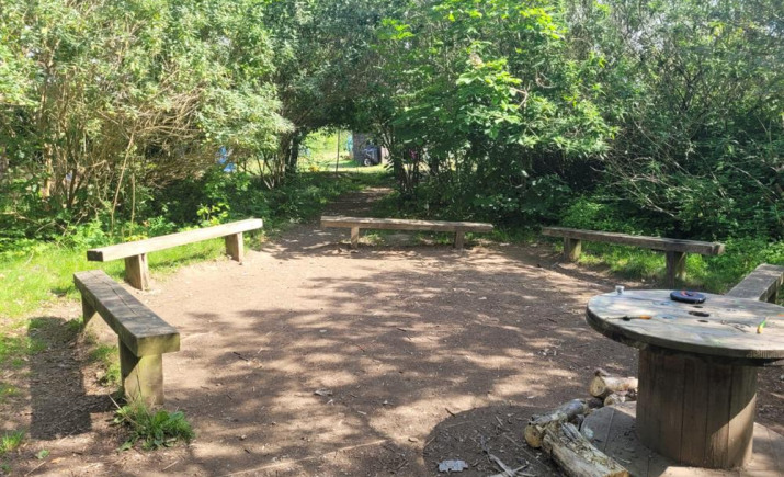 Image 1 of 4