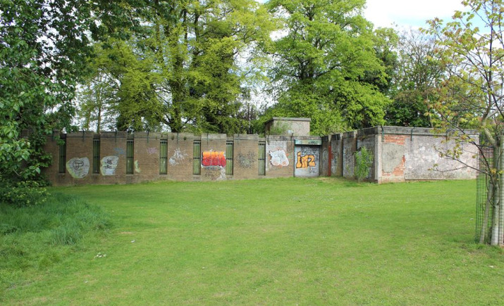 Image 10 of 71