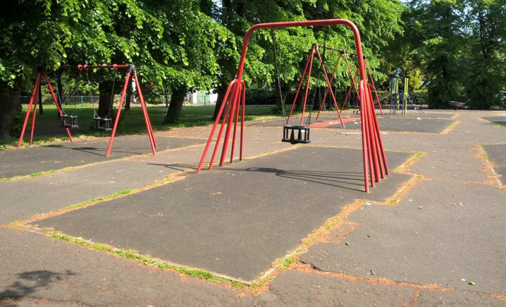 Image 2 of 6