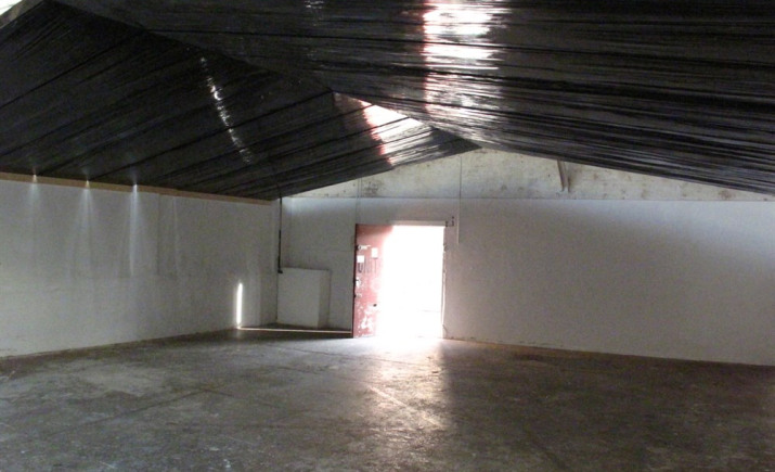 Image 4 of 18