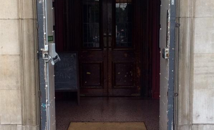 Image 10 of 10