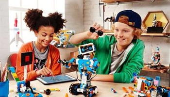 Lego Builders in Church Street