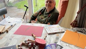 Creative 1-to-1s for people with dementia in Kent 