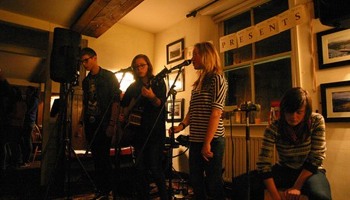 Gig in the Pub