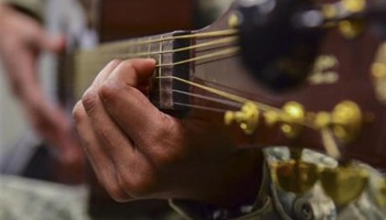 Free Group Guitar Lessons in Mayfair