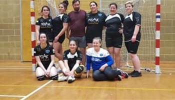 Bring handball on