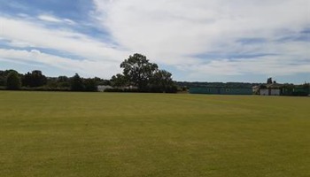 Cricket coaching for Teversal kids