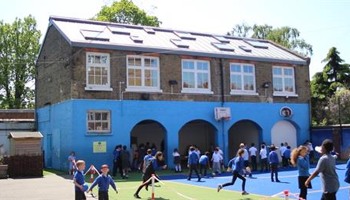A library for Thornhill Primary School